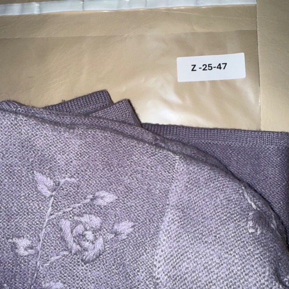 Larry Levine Cardigan Wool knit Sweater Womens Purple Rose Embroidered Button XL - Picture 9 of 9